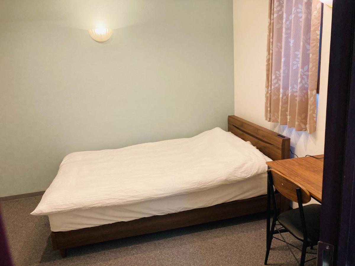 Hotel Leola - Vacation Stay 25772V Osaka Bagian luar foto